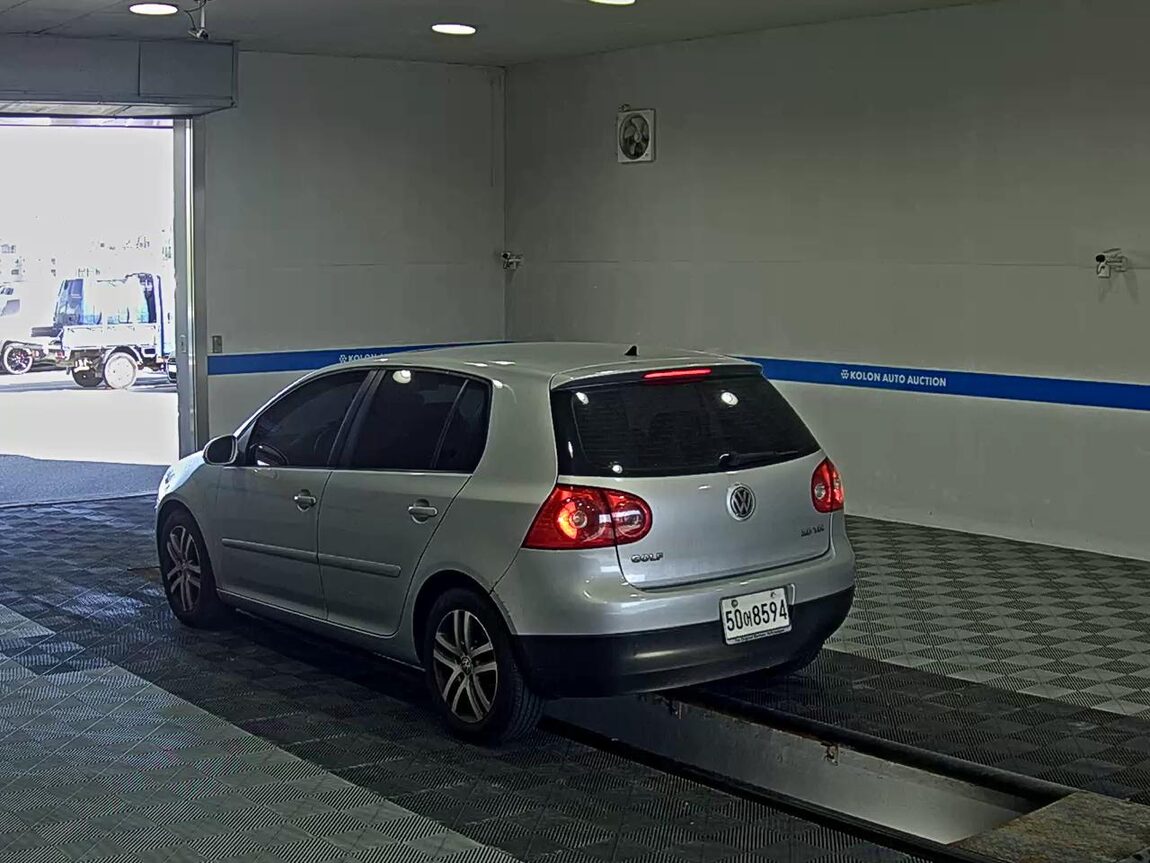 VOLKSWAGEN GOLF (5TH GEN) 2.0 TDI 2009 - zdjęcie 6