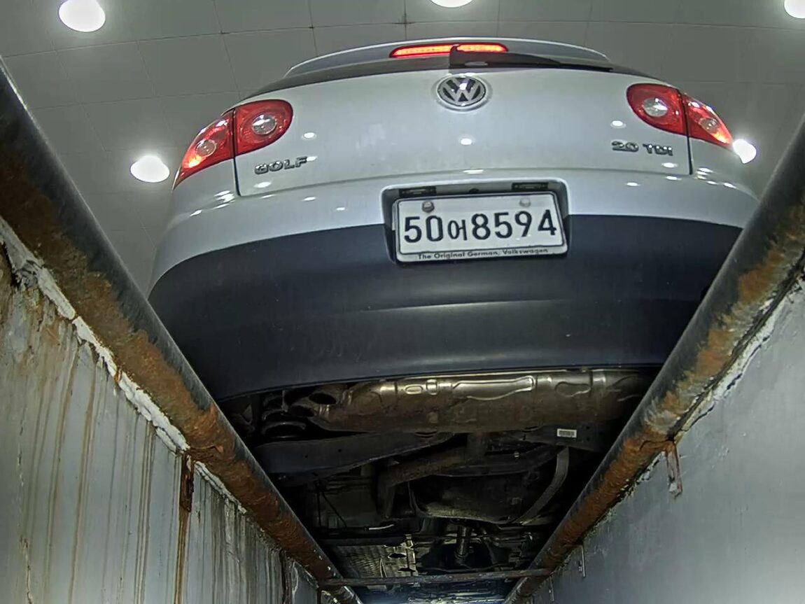 VOLKSWAGEN GOLF (5TH GEN) 2.0 TDI 2009 - zdjęcie 8