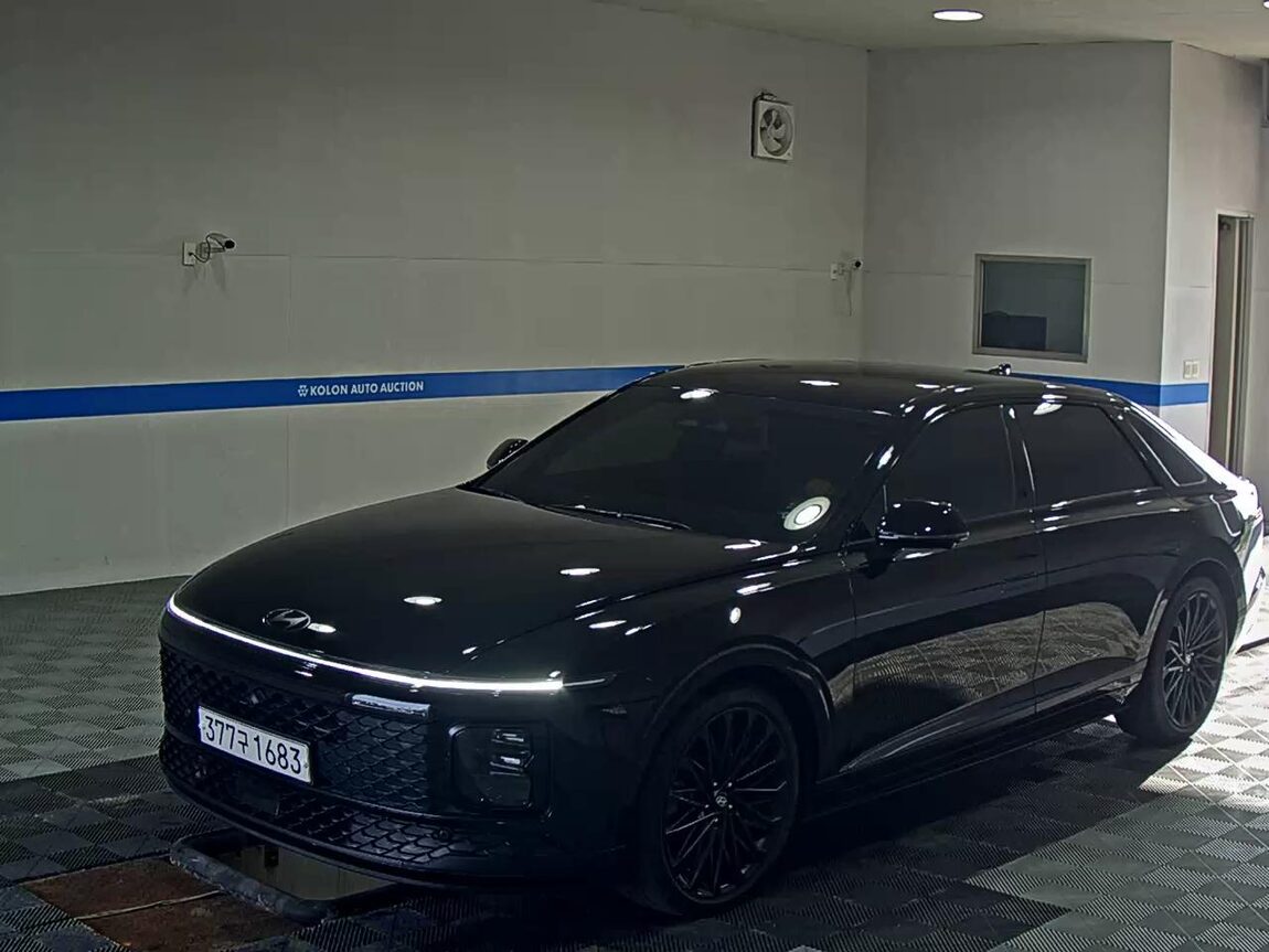 HYUNDAI THE ALL NEW GRANDEUR GASOLINE 3.5 AWD CALLIGRAPHY BLACK INK 2025 - zdjęcie 2