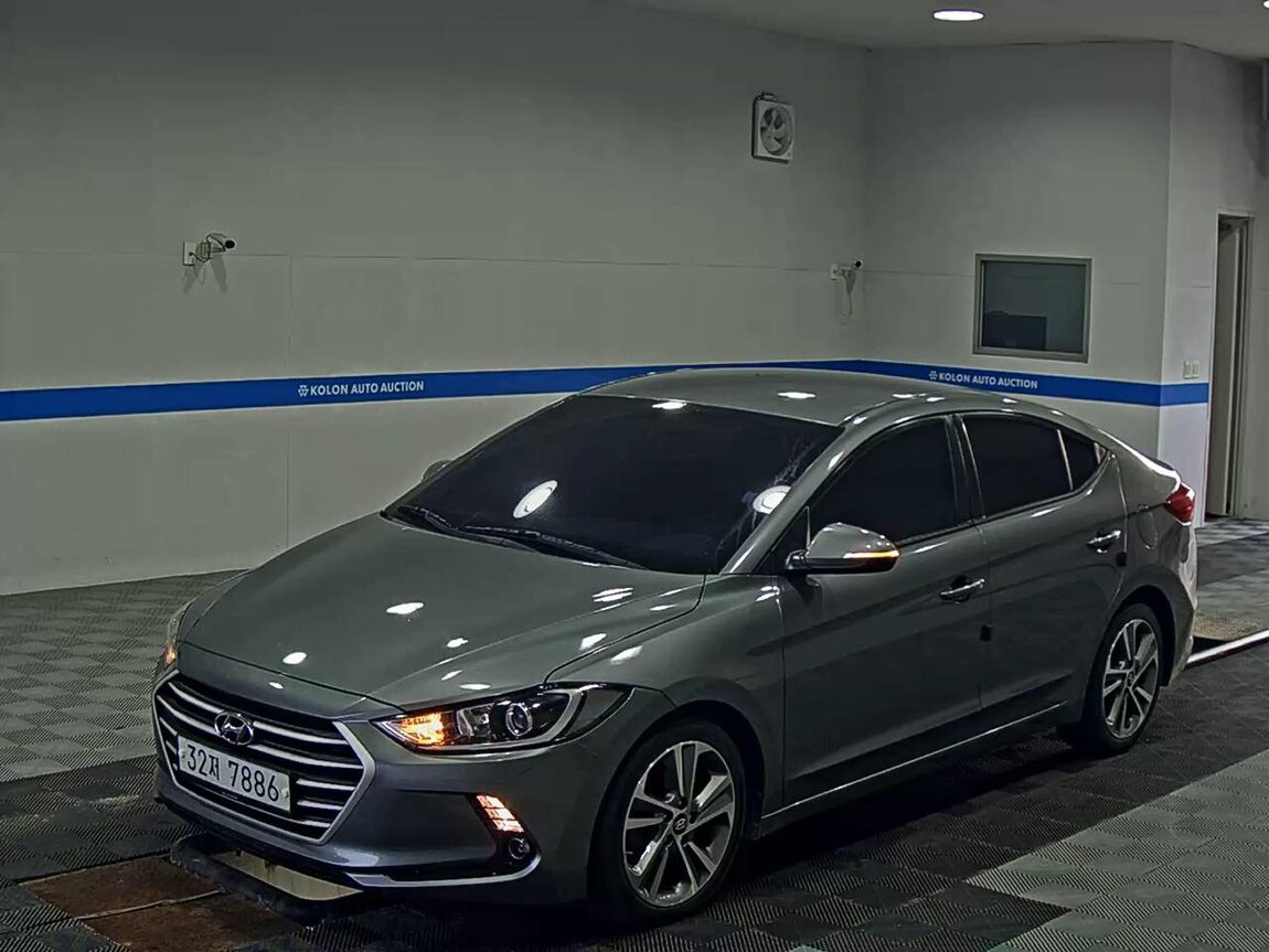 HYUNDAI AVANTE AD 1.6 GDi SMART 2016 - zdjęcie 2