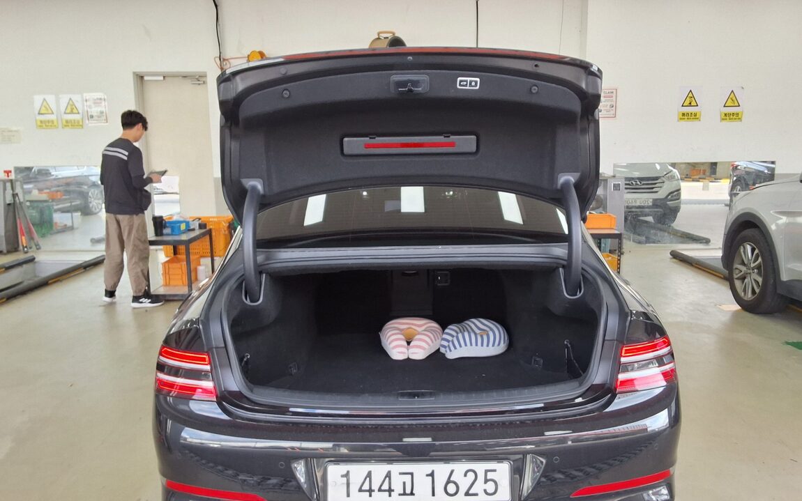 GENESIS THE ALL NEW G80 GASOLINE 2.5 2WD BASE MODEL 2021 - zdjęcie 15