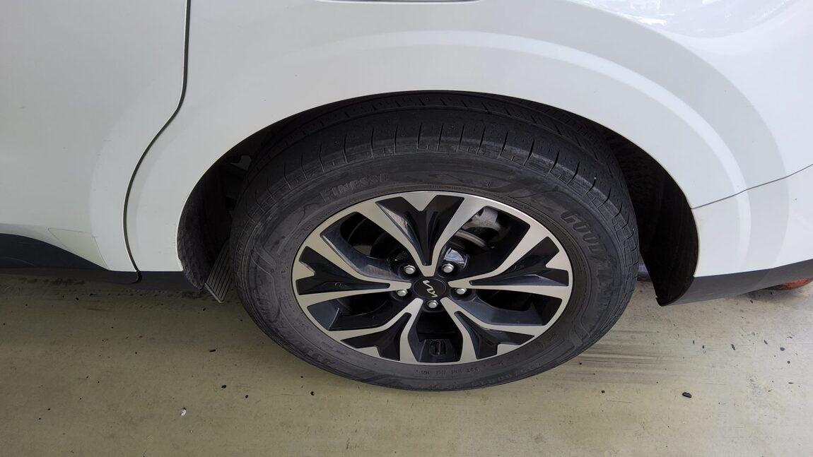 KIA NEW CARNIVAL (KA4) 9-SEATER DIESEL PRESTIGE 2023 - zdjęcie 24