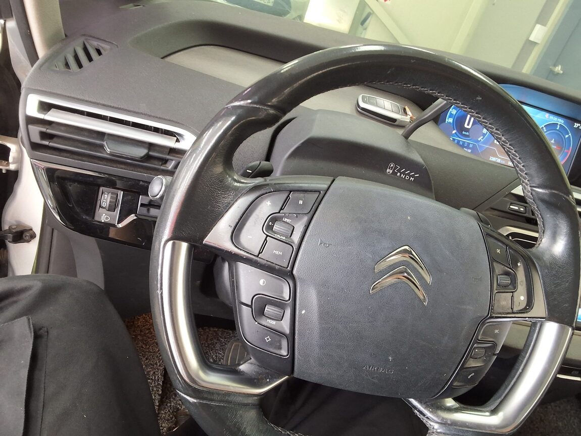 CITROEN C4 PICASSO (SPACE TOURER) 2.0 BlueHDi INTENSIVE 2015 - zdjęcie 23