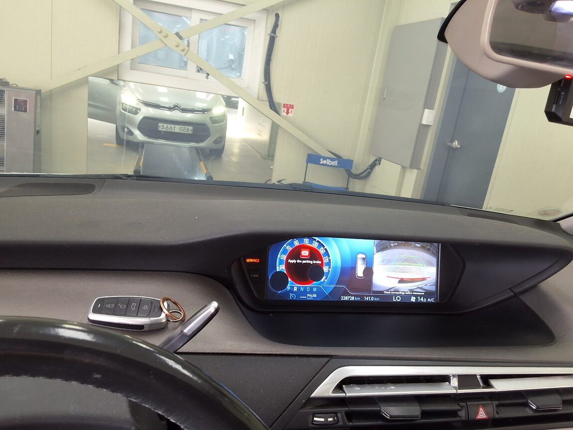 CITROEN C4 PICASSO (SPACE TOURER) 2.0 BlueHDi INTENSIVE 2015 - zdjęcie 25