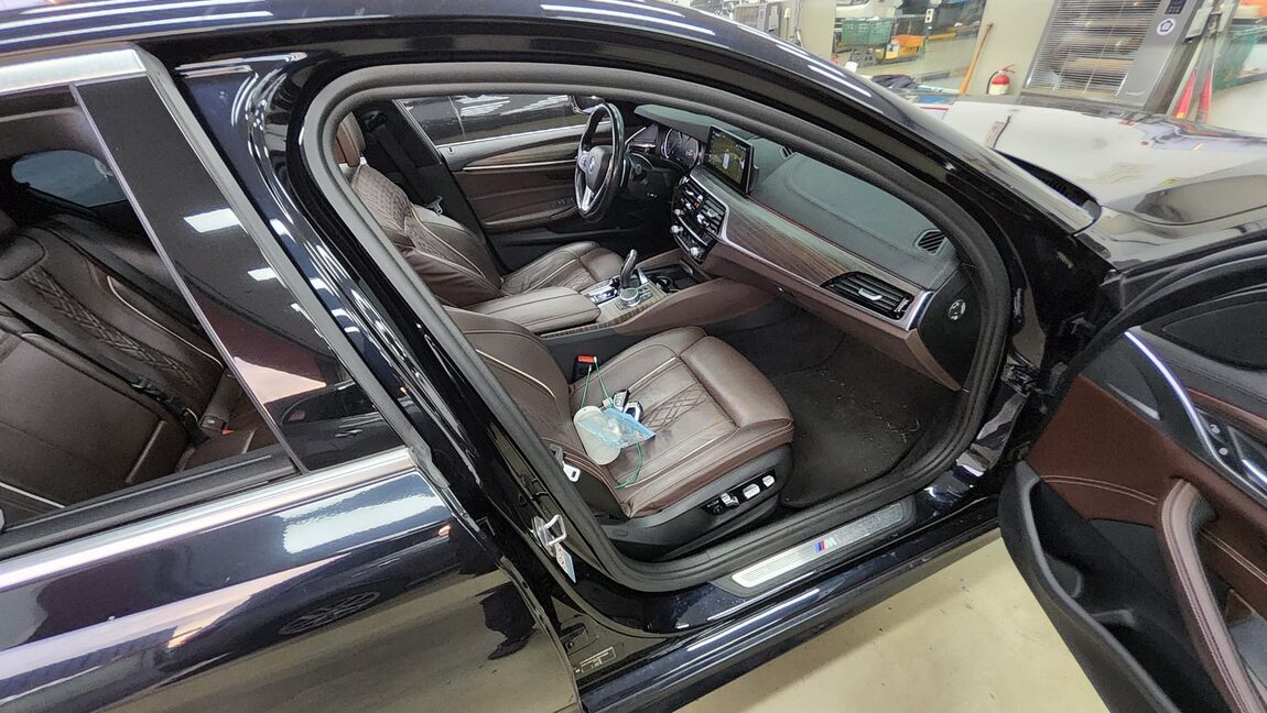 BMW 5 SERIES (7TH GEN) 530i xDRIVE M SPORT PACK PLUS 2018 - zdjęcie 14
