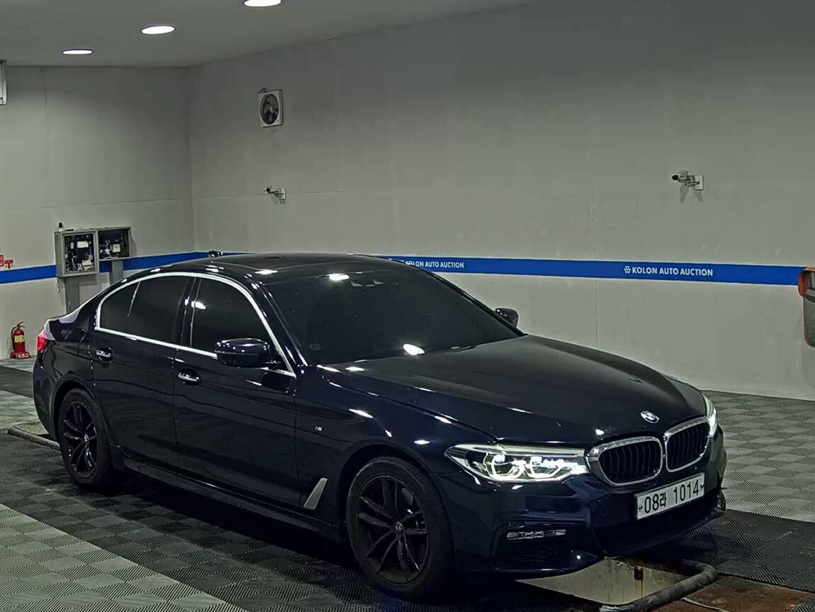 BMW 5 SERIES (7TH GEN) 530i xDRIVE M SPORT PACK PLUS 2018 - zdjęcie 3