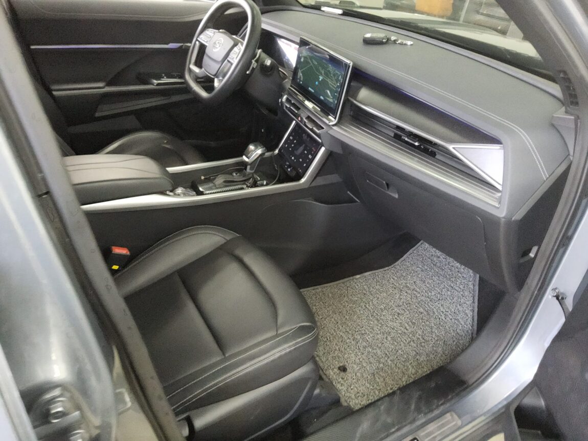 KG MOBILITY (SSANGYONG) TORRES 1.5 GDI-T 2WD T7 2023 - zdjęcie 14