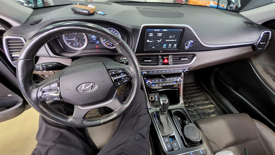 HYUNDAI GRANDEUR IG 2.2 DIESEL PREMIUM SPECIAL 2018 - zdjęcie 11