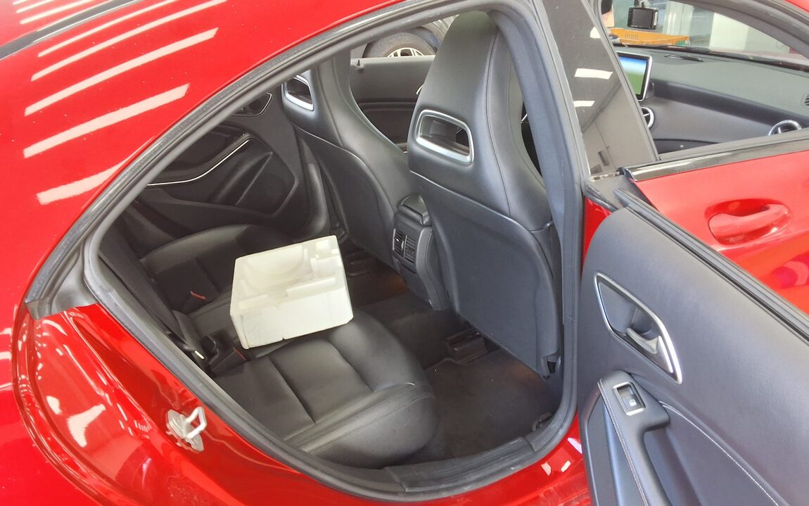 MERCEDES-BENZ CLA-CLASS CLA200 CDI 4MATIC 2015 - zdjęcie 13