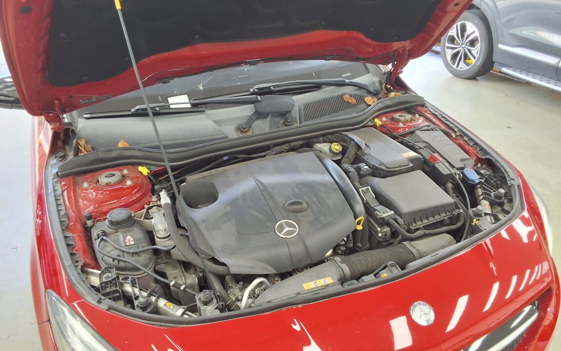 MERCEDES-BENZ CLA-CLASS CLA200 CDI 4MATIC 2015 - zdjęcie 21