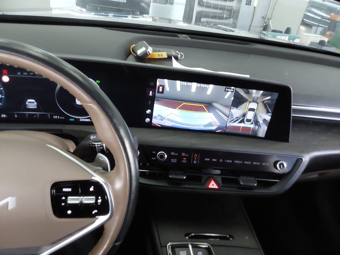 KIA K8 HYBRID HEV NOBLESSE 2023 - zdjęcie 17