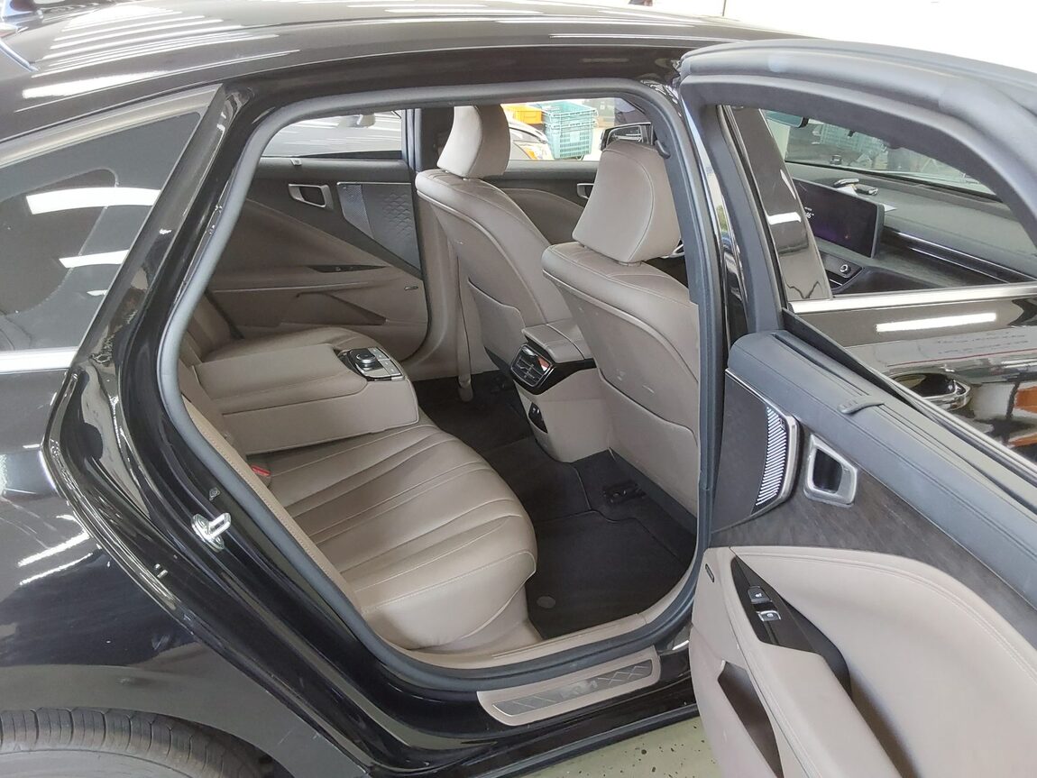 KIA K8 HYBRID HEV NOBLESSE 2023 - zdjęcie 13