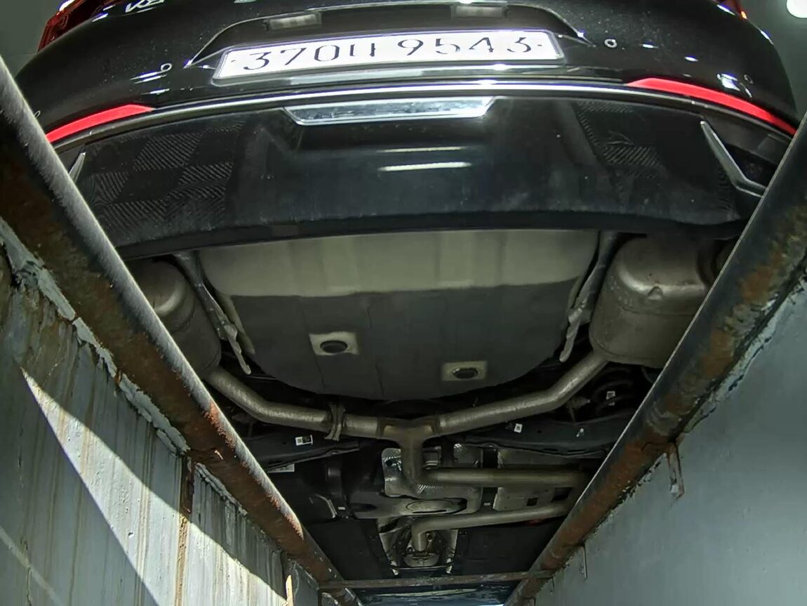 KIA K8 HYBRID HEV NOBLESSE 2023 - zdjęcie 8