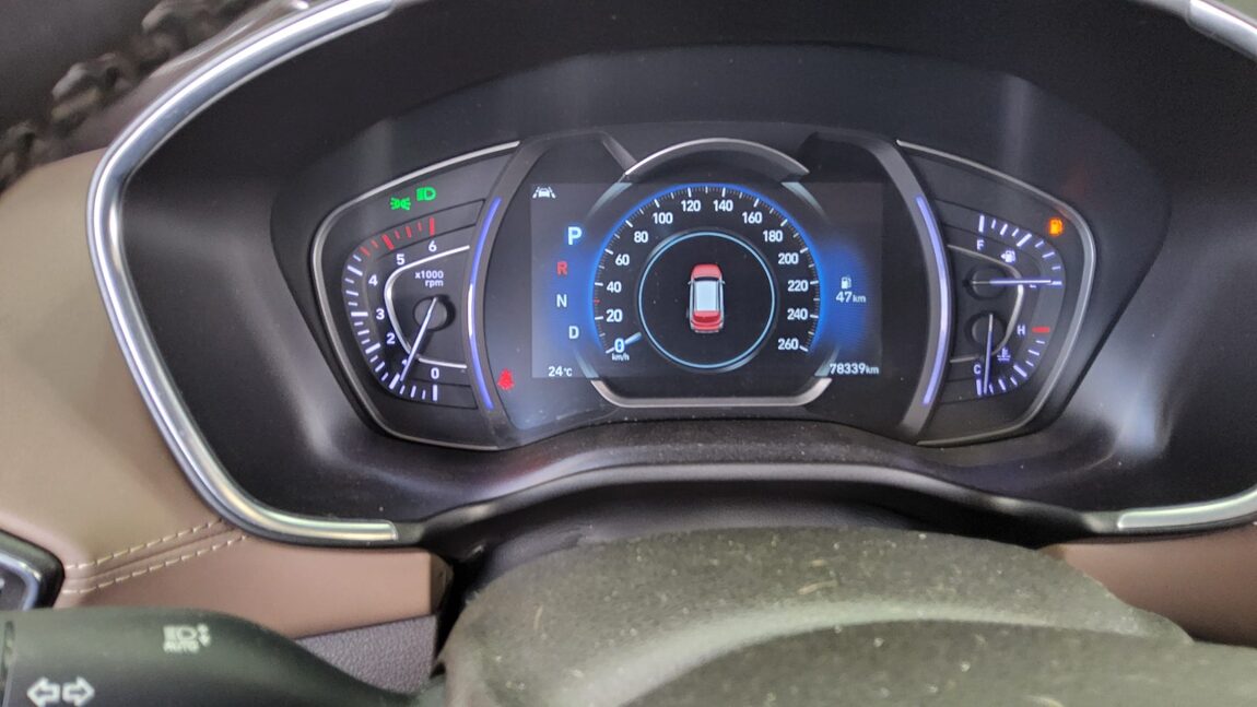 HYUNDAI SANTA FE (TM) R2.2 4WD PRESTIGE 2019 - zdjęcie 9