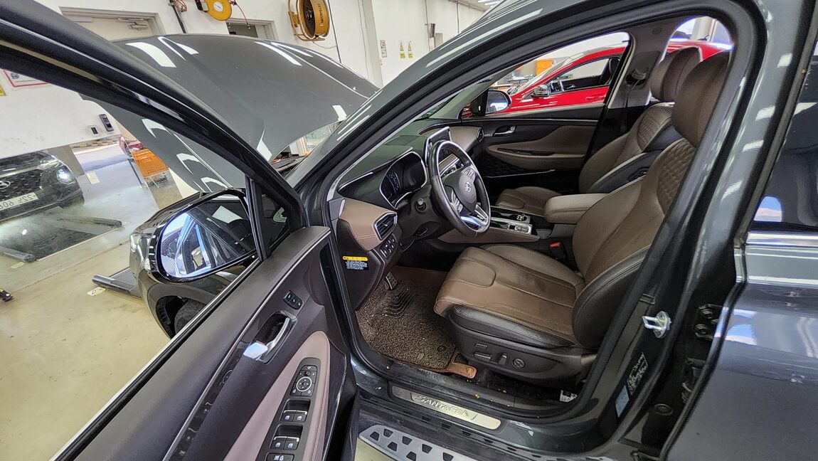 HYUNDAI SANTA FE (TM) R2.2 4WD PRESTIGE 2019 - zdjęcie 10