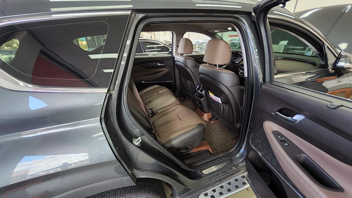 HYUNDAI SANTA FE (TM) R2.2 4WD PRESTIGE 2019 - zdjęcie 13