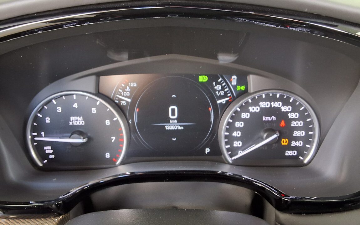 CADILLAC XT5 3.6 PLATINUM 2019 - zdjęcie 9