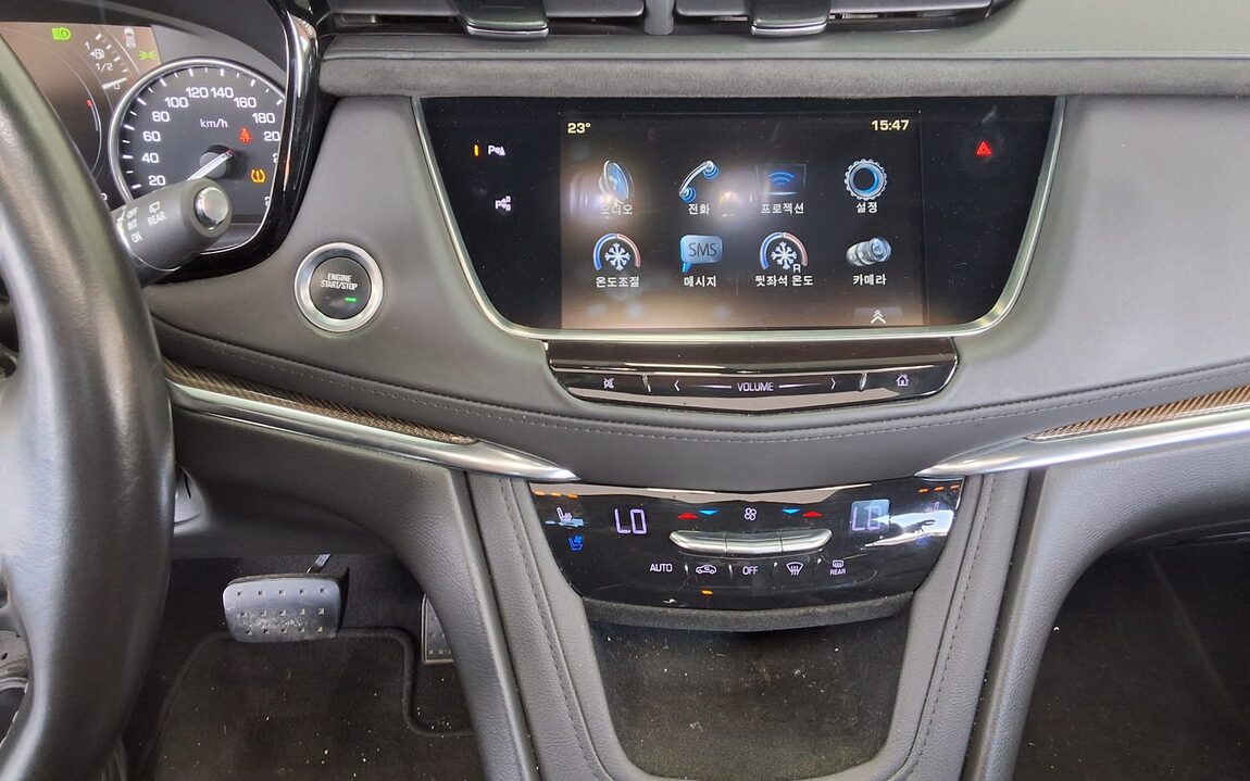 CADILLAC XT5 3.6 PLATINUM 2019 - zdjęcie 18