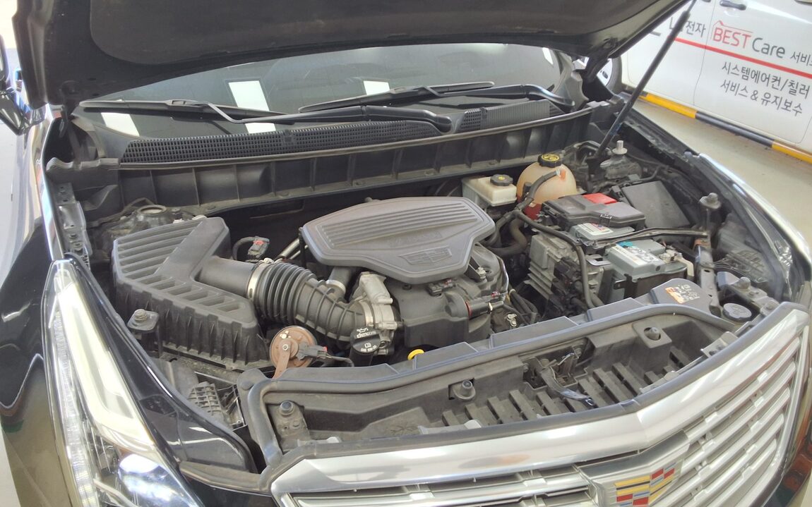 CADILLAC XT5 3.6 PLATINUM 2019 - zdjęcie 22
