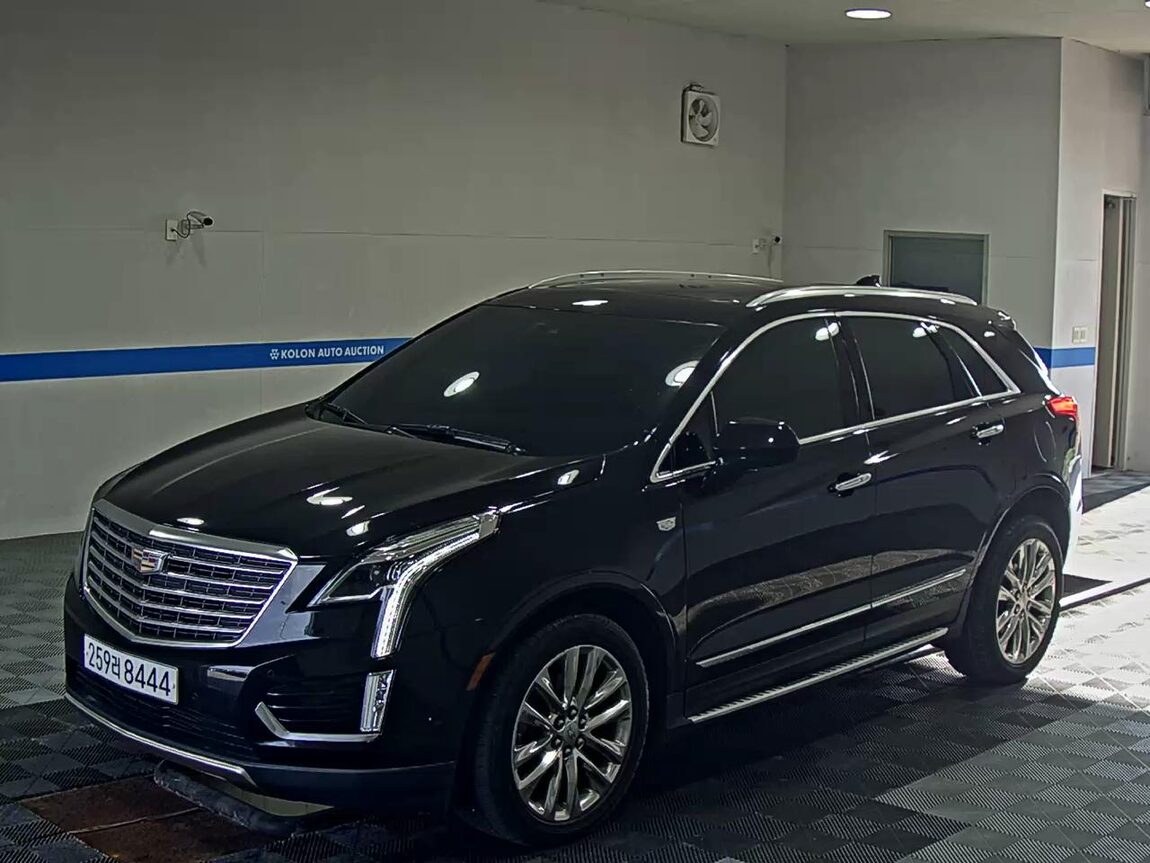 CADILLAC XT5 3.6 PLATINUM 2019 - zdjęcie 2