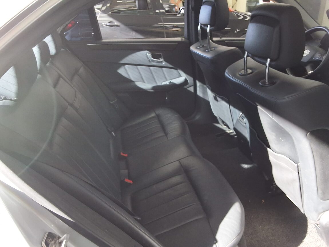 MERCEDES-BENZ E-CLASS (4TH GEN) E300 ELEGANCE 2010 - zdjęcie 14