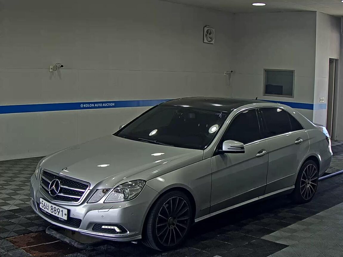 MERCEDES-BENZ E-CLASS (4TH GEN) E300 ELEGANCE 2010 - zdjęcie 2