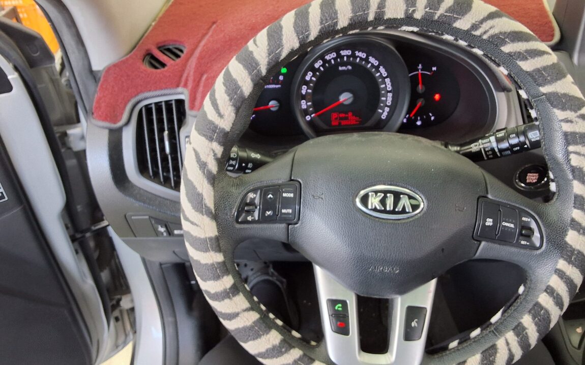 KIA SPORTAGE R DIESEL R2.0 2WD TLX LUXURY MODEL 2012 - zdjęcie 17