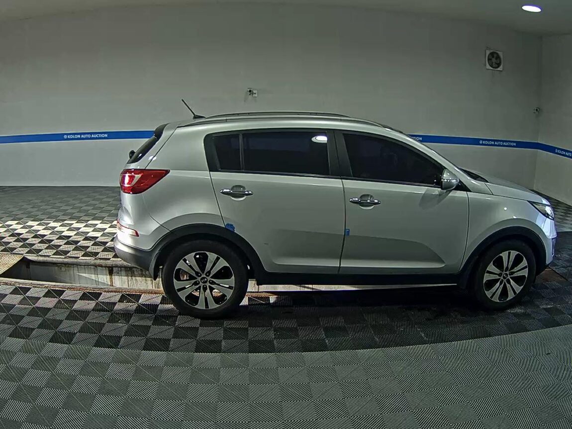 KIA SPORTAGE R DIESEL R2.0 2WD TLX LUXURY MODEL 2012 - zdjęcie 4