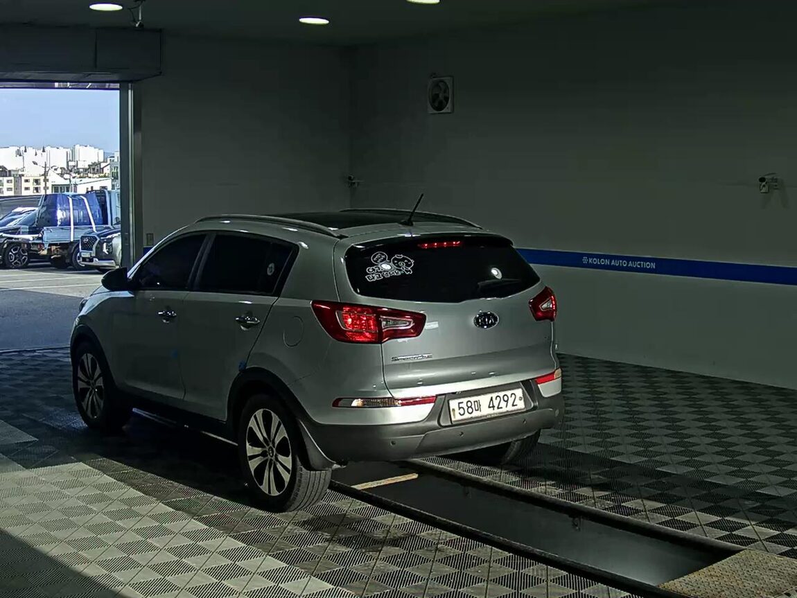 KIA SPORTAGE R DIESEL R2.0 2WD TLX LUXURY MODEL 2012 - zdjęcie 6