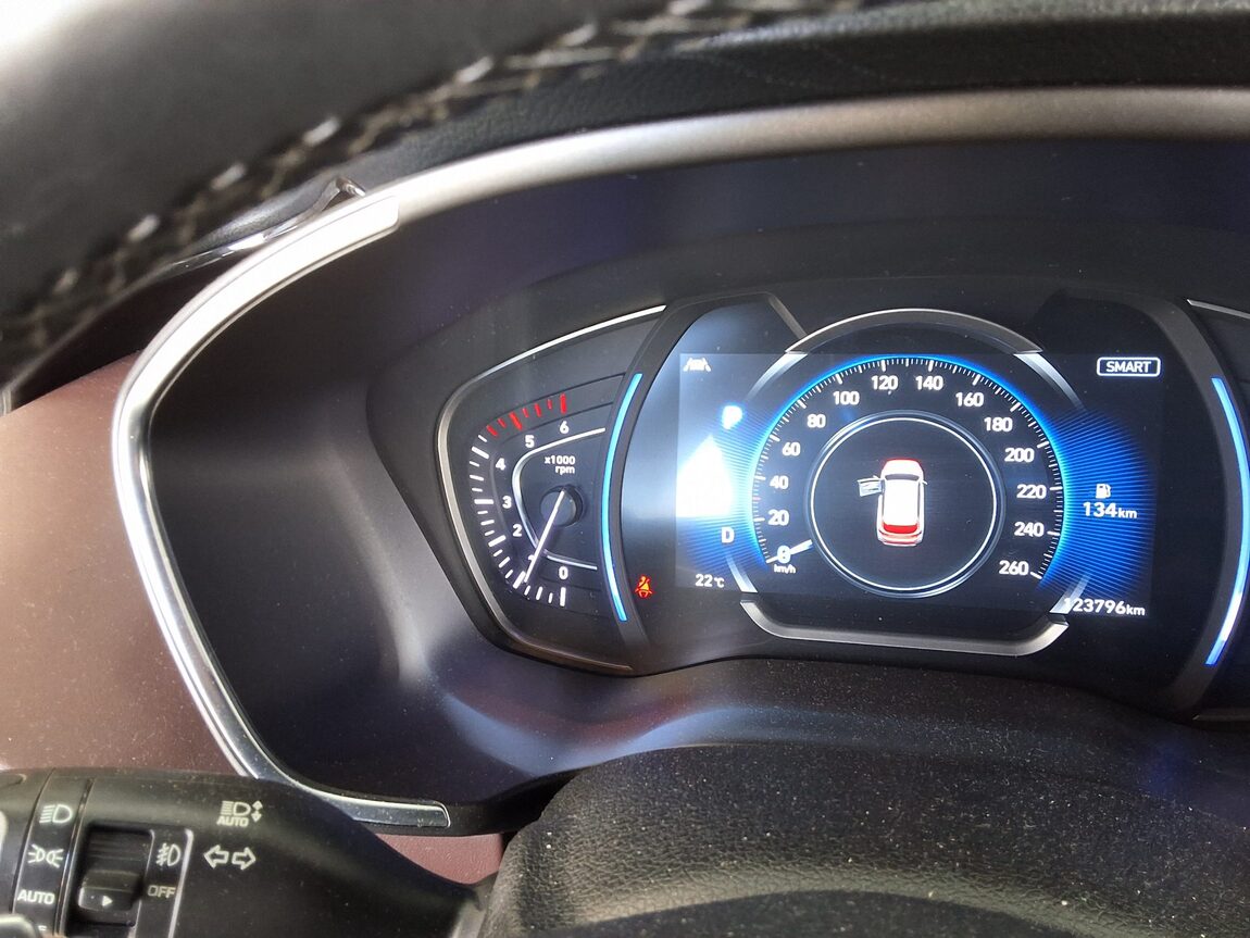HYUNDAI SANTA FE (TM) R2.2 4WD INSPIRATION 2019 - zdjęcie 9