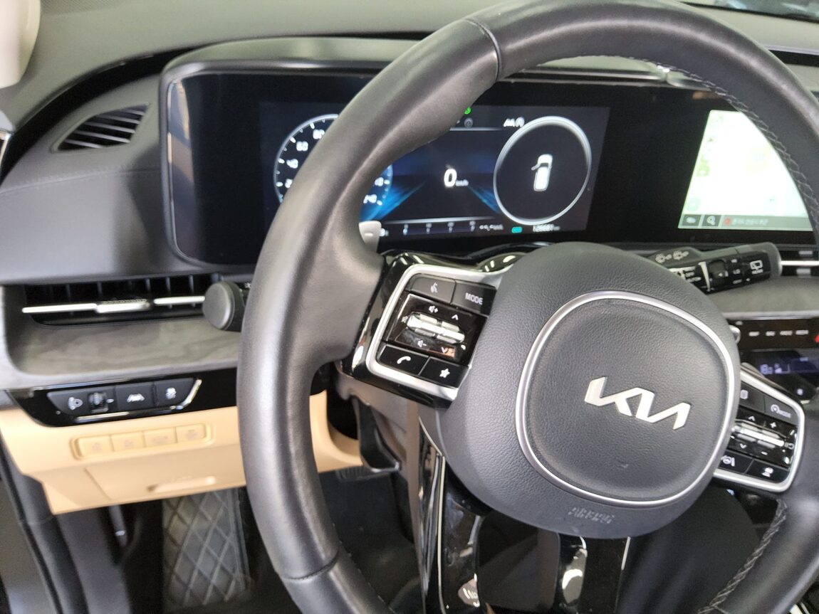 KIA NEW CARNIVAL (KA4) 7-SEATER DIESEL SIGNATURE 2023 - zdjęcie 17