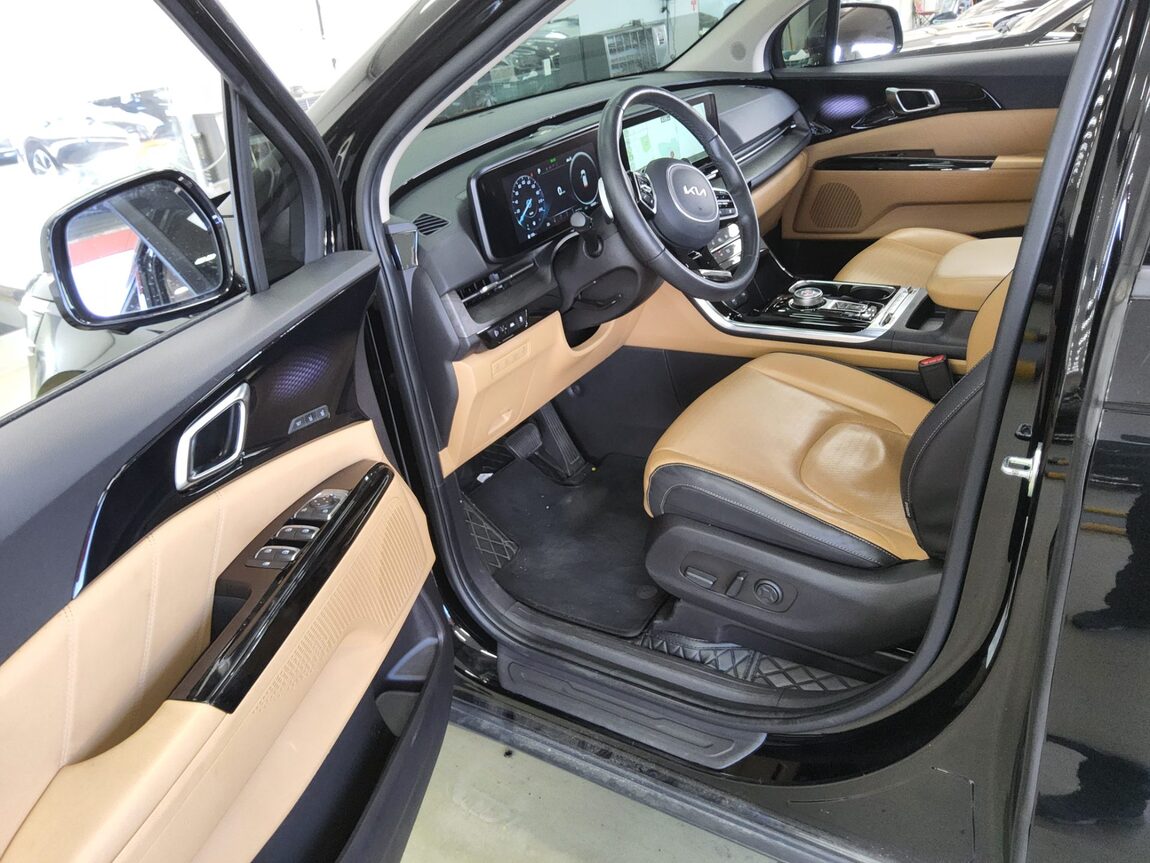 KIA NEW CARNIVAL (KA4) 7-SEATER DIESEL SIGNATURE 2023 - zdjęcie 10