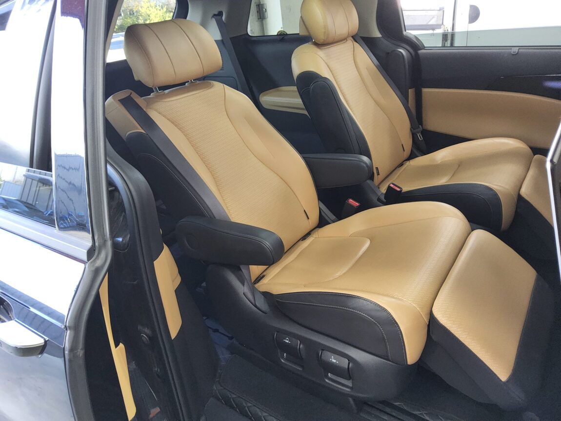 KIA NEW CARNIVAL (KA4) 7-SEATER DIESEL SIGNATURE 2023 - zdjęcie 13