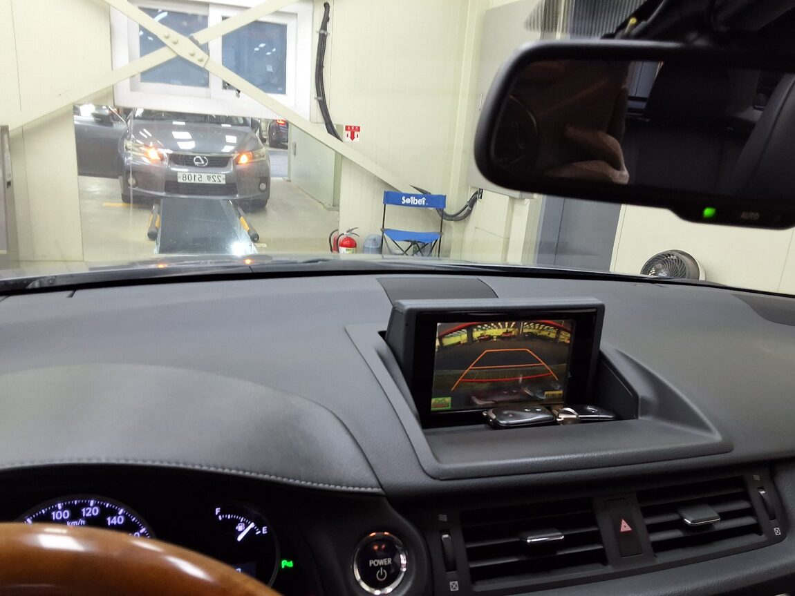 LEXUS CT 200h LUXURY 2012 - zdjęcie 25