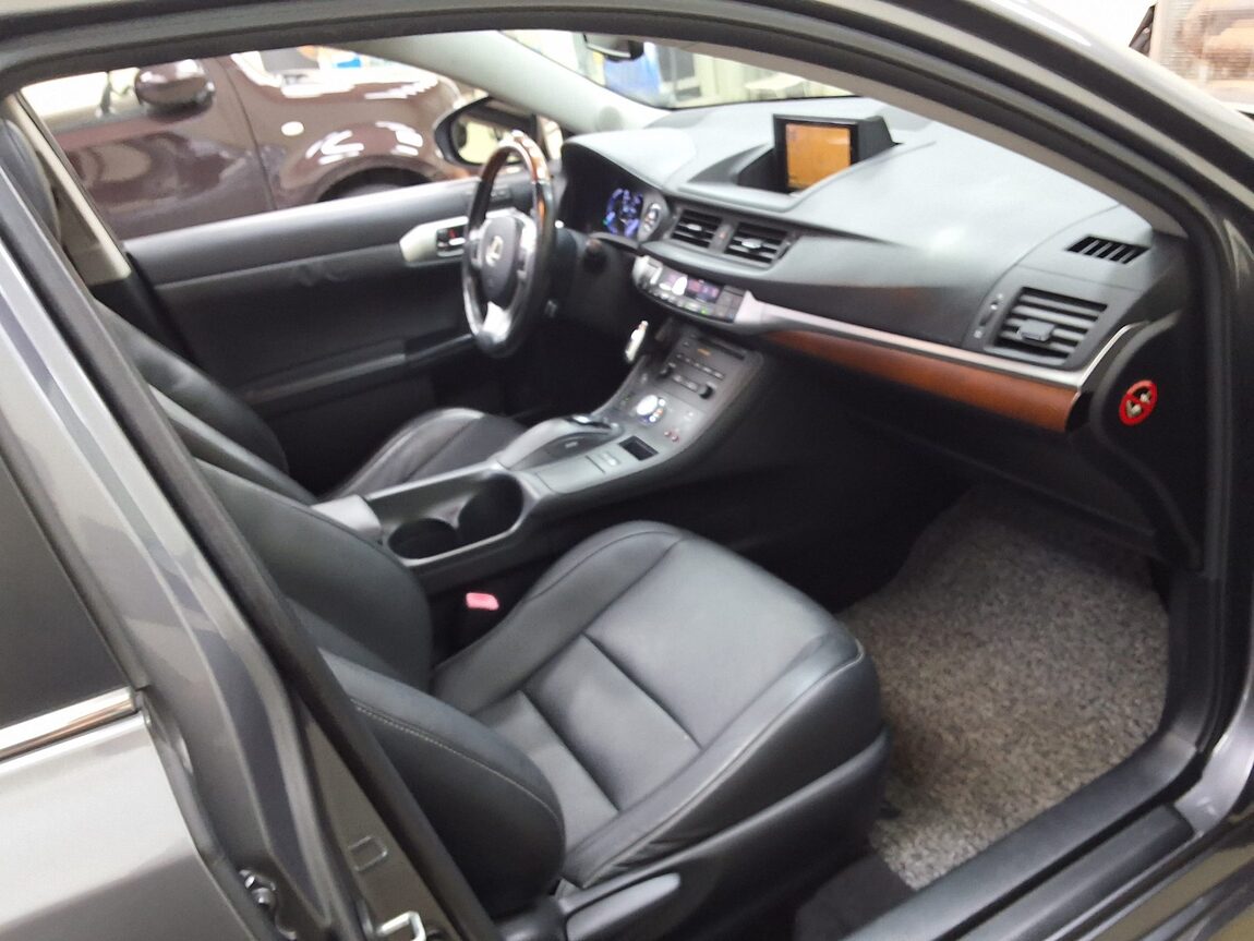 LEXUS CT 200h LUXURY 2012 - zdjęcie 15