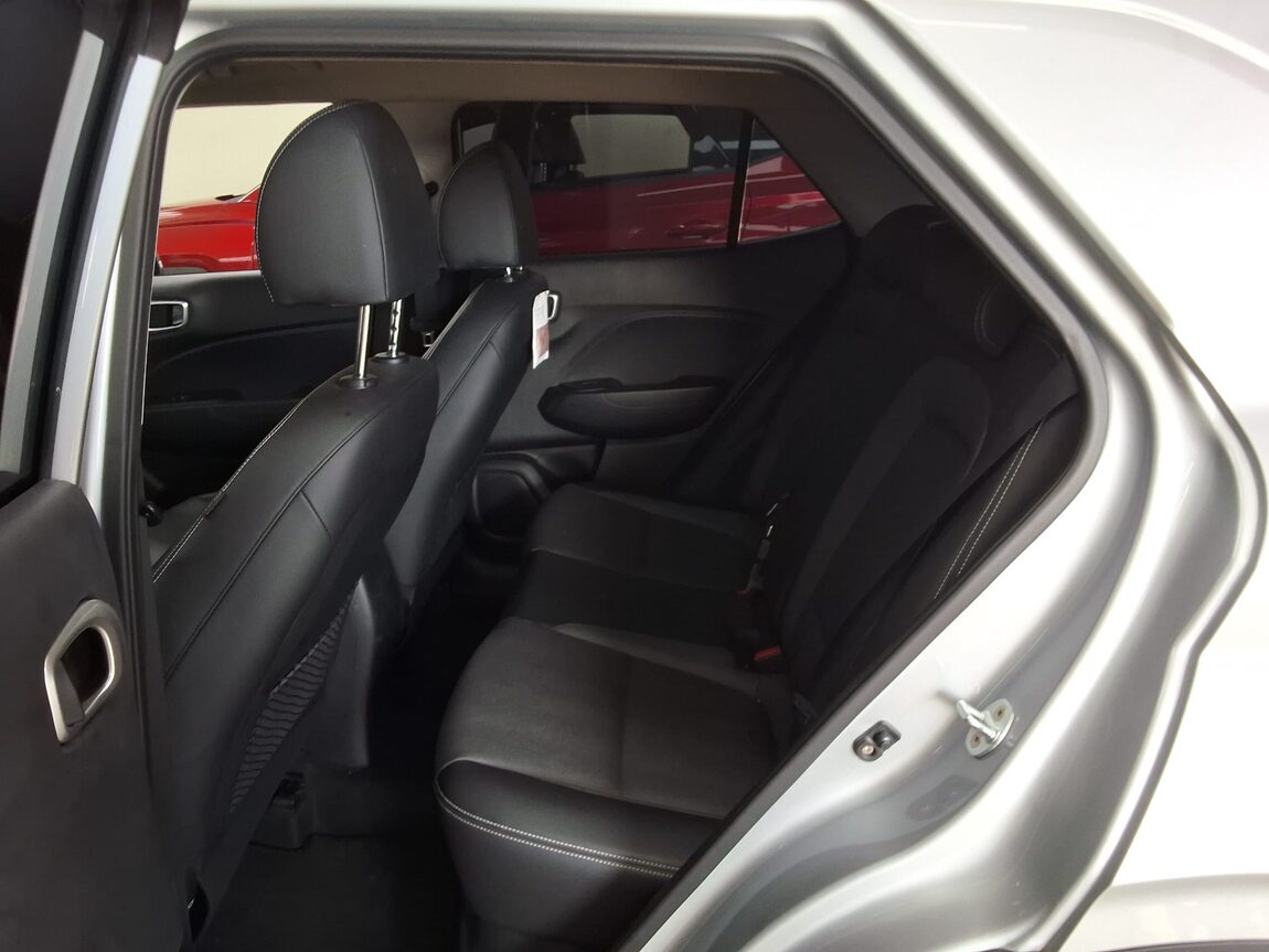 HYUNDAI VENUE 1.6 GASOLINE MODERN 2020 - zdjęcie 13