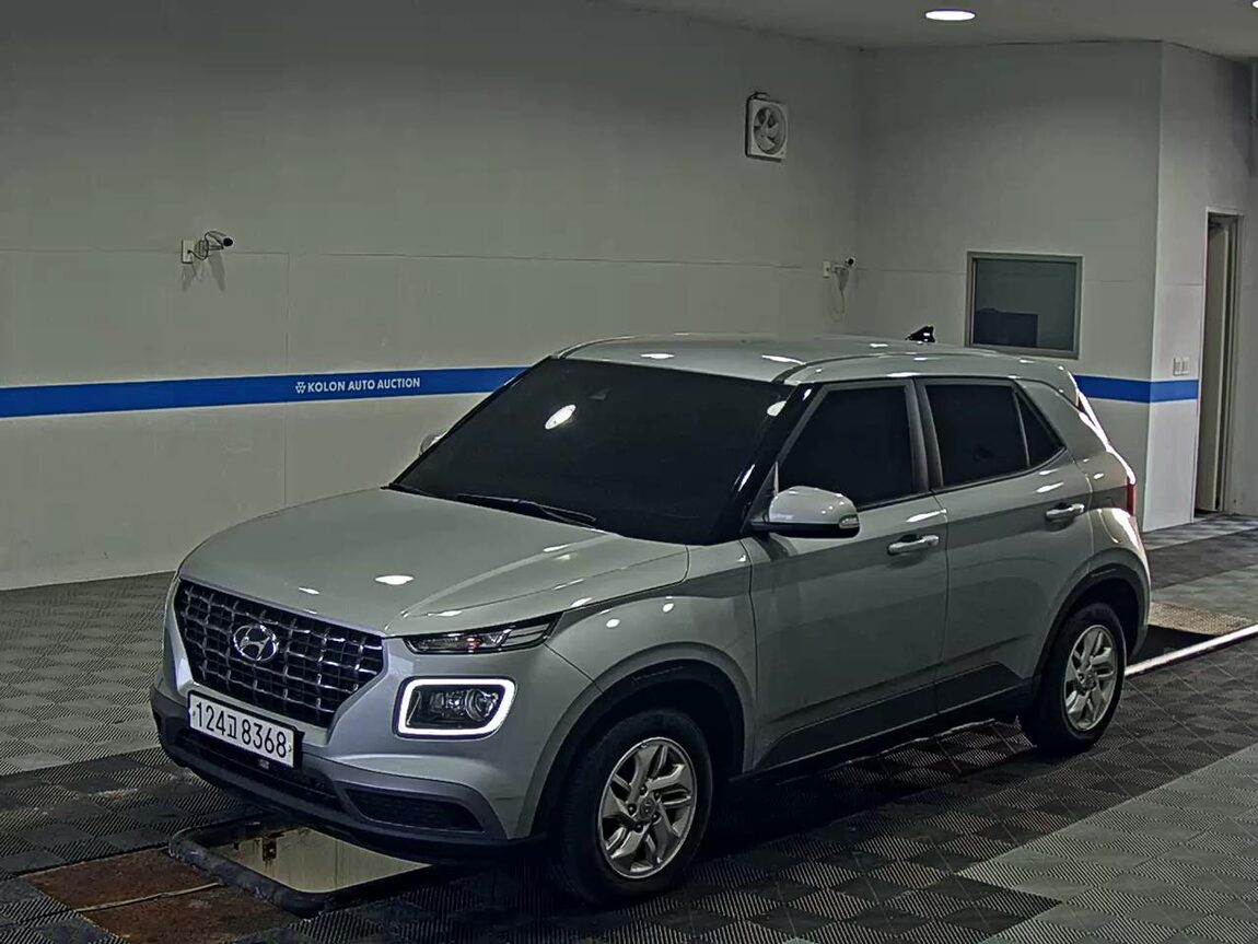 HYUNDAI VENUE 1.6 GASOLINE MODERN 2020 - zdjęcie 2