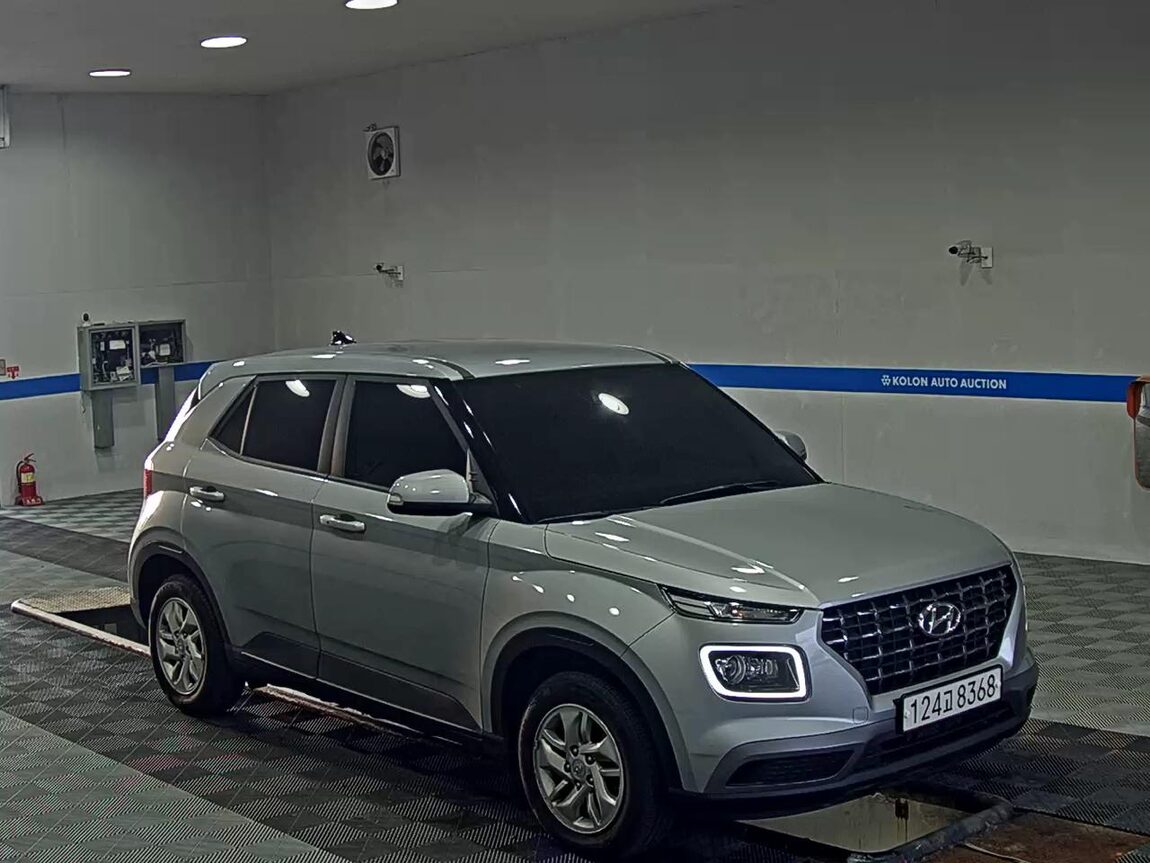 HYUNDAI VENUE 1.6 GASOLINE MODERN 2020 - zdjęcie 3