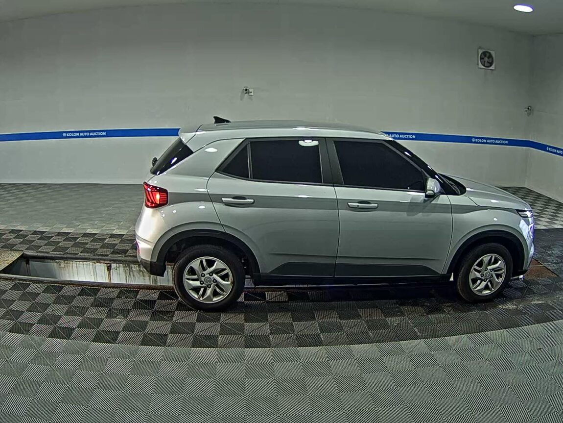 HYUNDAI VENUE 1.6 GASOLINE MODERN 2020 - zdjęcie 4