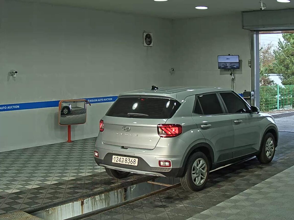 HYUNDAI VENUE 1.6 GASOLINE MODERN 2020 - zdjęcie 5