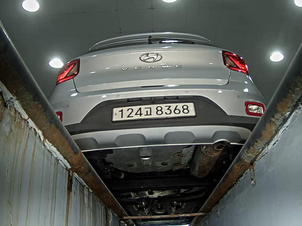 HYUNDAI VENUE 1.6 GASOLINE MODERN 2020 - zdjęcie 8