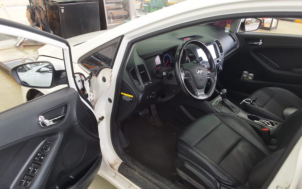 KIA K3 1.6 GDI PRESTIGE 2015 - zdjęcie 10