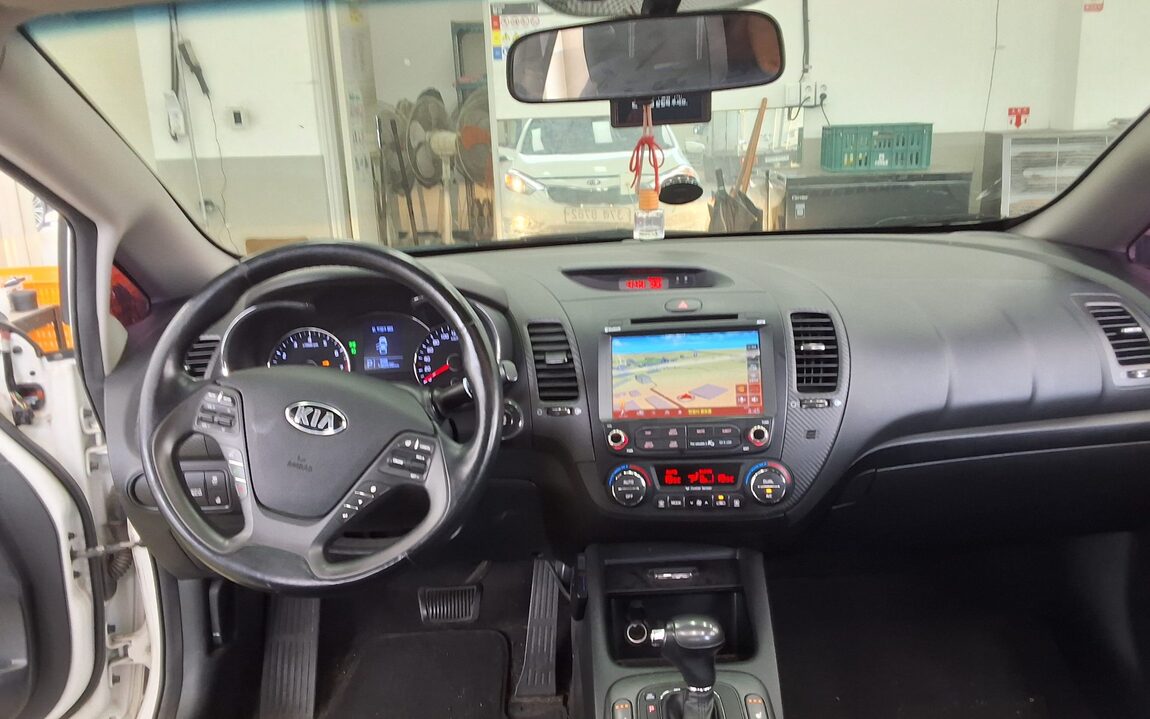 KIA K3 1.6 GDI PRESTIGE 2015 - zdjęcie 11