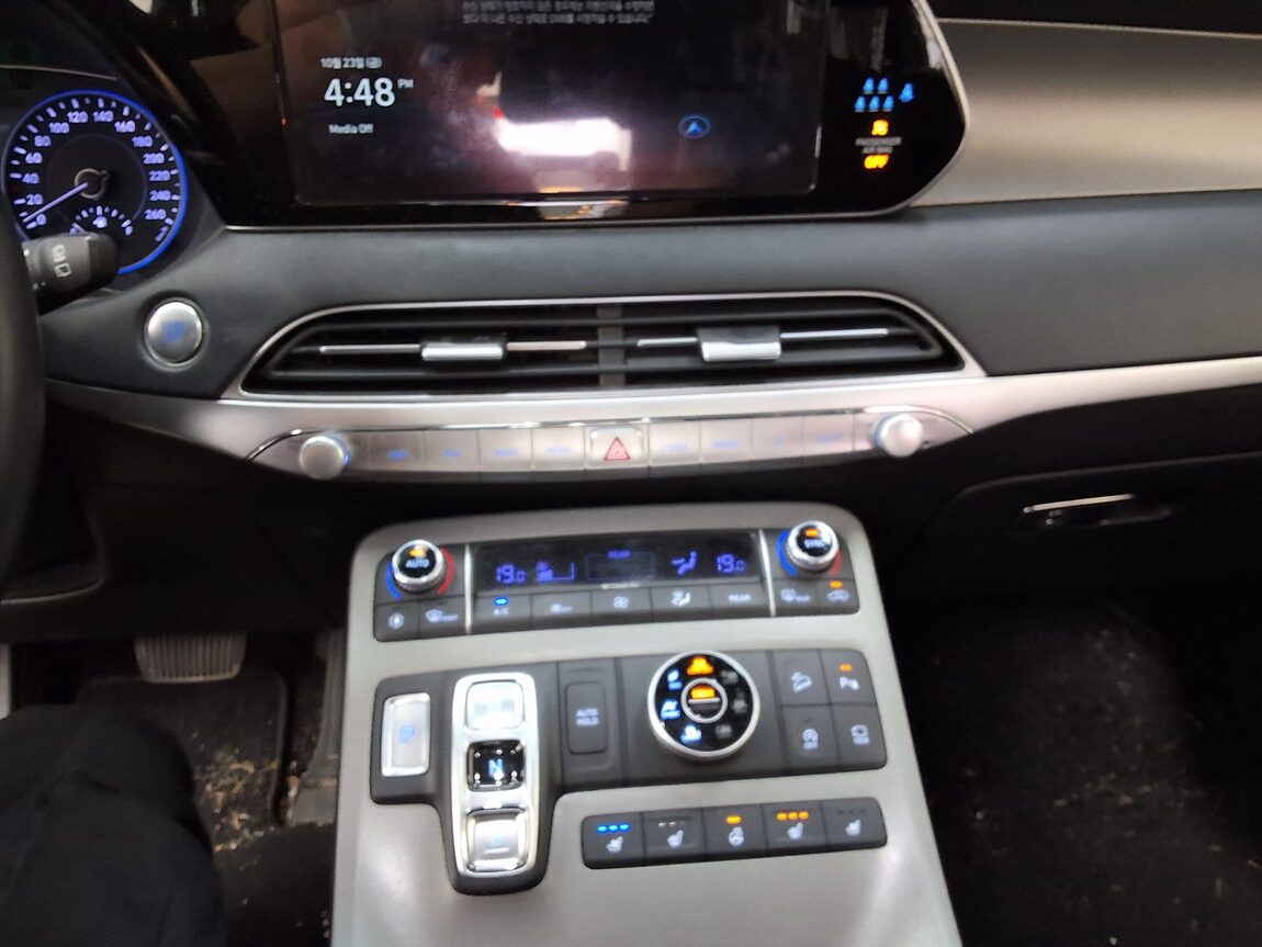 HYUNDAI PALISADE 3.8 GASOLINE AWD EXCLUSIVE 2022 - zdjęcie 24