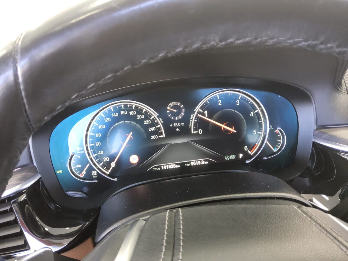 BMW 5 SERIES (7TH GEN) 520d M SPORT PACK PLUS 2017 - zdjęcie 9