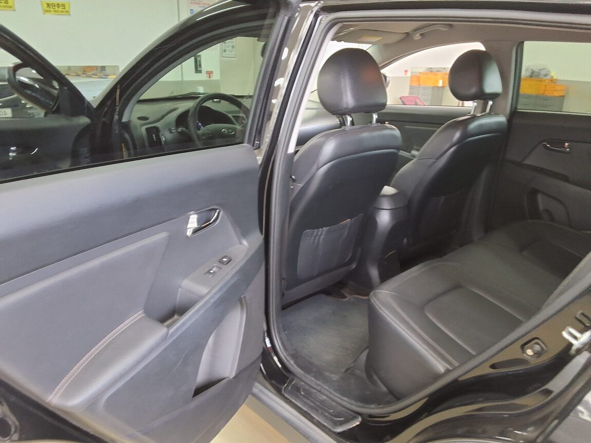 KIA SPORTAGE R DIESEL R2.0 2WD TLX LUXURY MODEL 2012 - zdjęcie 12