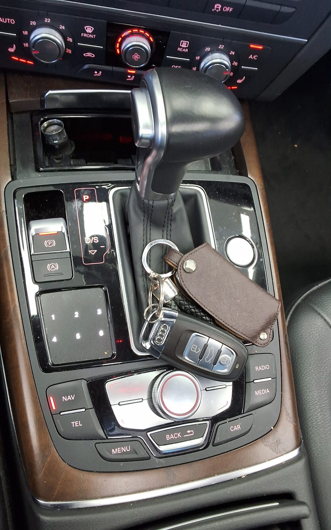 AUDI A6 (4TH GEN) 35 TDI DYNAMIC 2015 - zdjęcie 20