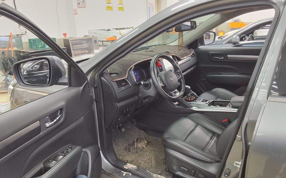 RENAULT (SAMSUNG) QM6 2.0 GDe 2WD LE 2019 - zdjęcie 10