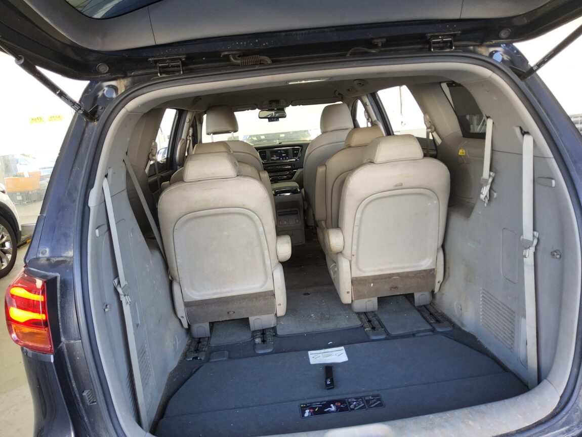 KIA THE NEW CARNIVAL 9-SEATER DIESEL PRESTIGE 2020 - zdjęcie 15