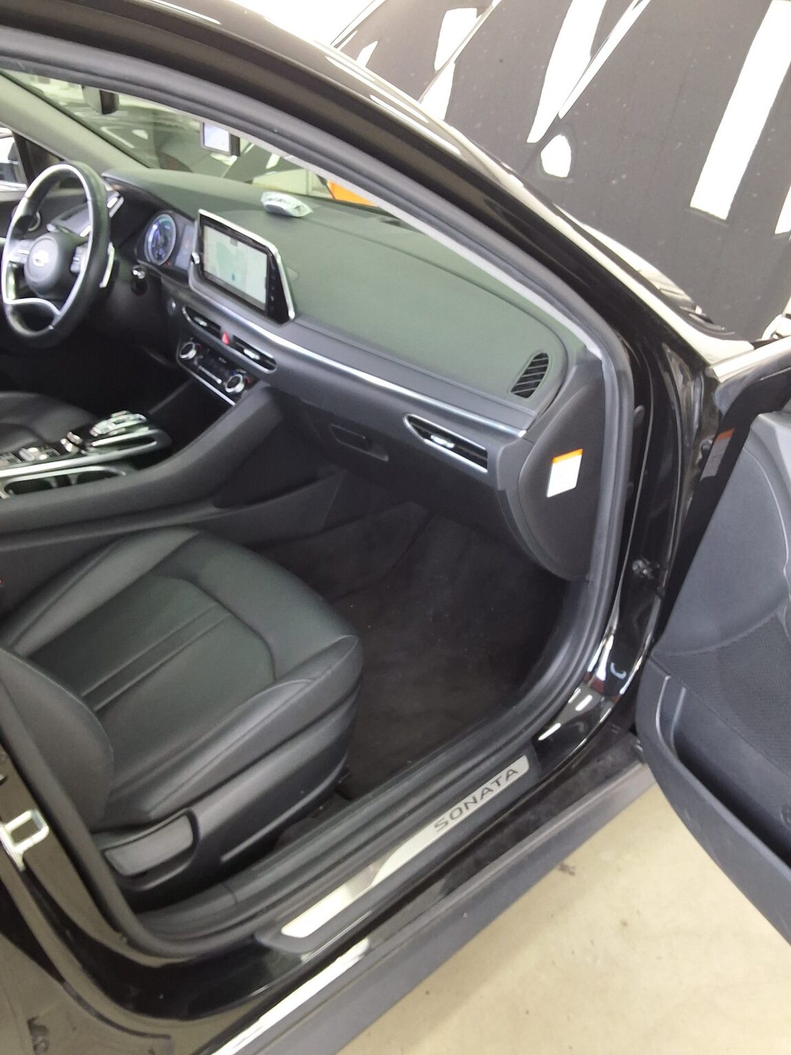 HYUNDAI SONATA (DN8) HYBRID 2.0 HEV PREMIUM PLUS 2022 - zdjęcie 14